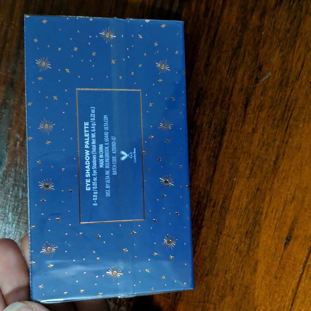 New Ulta Beauty 8 color eyeshadow palette new in packaging still unopened - Picture 5 of 5